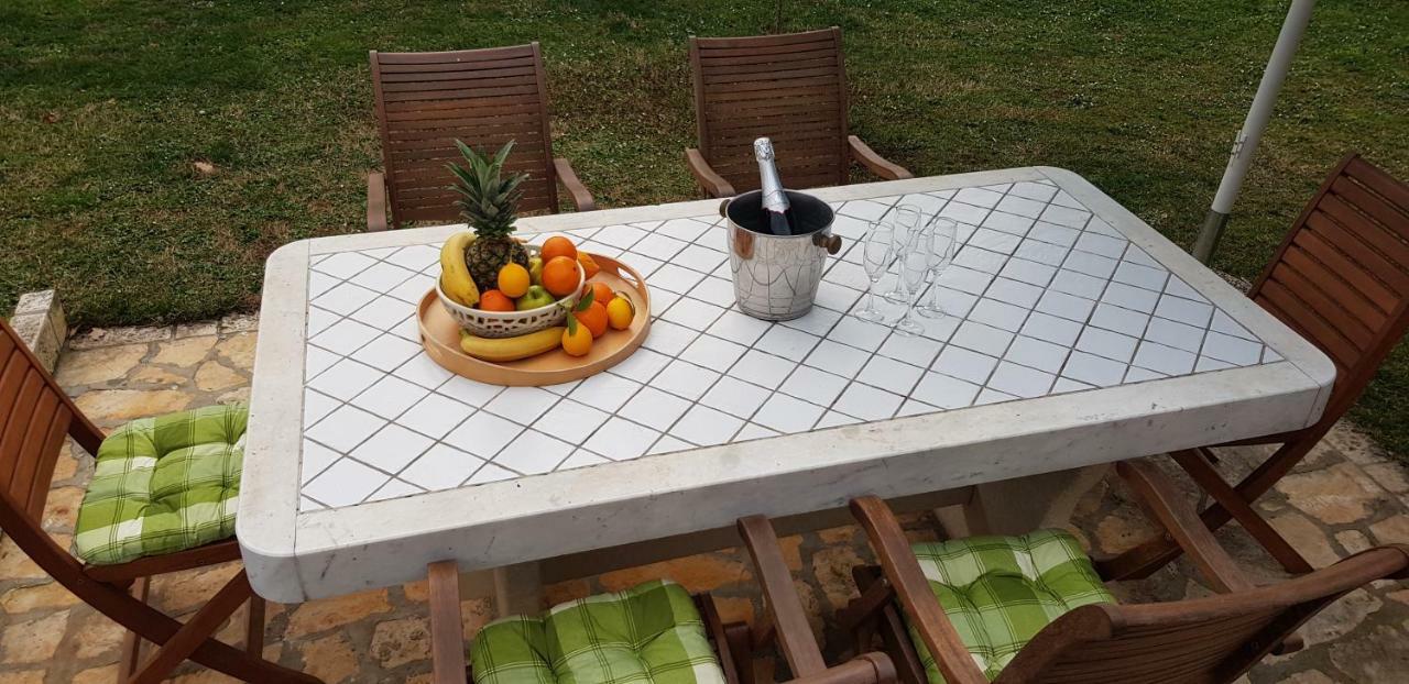 Vila Casa Istria Buje Exteriér fotografie