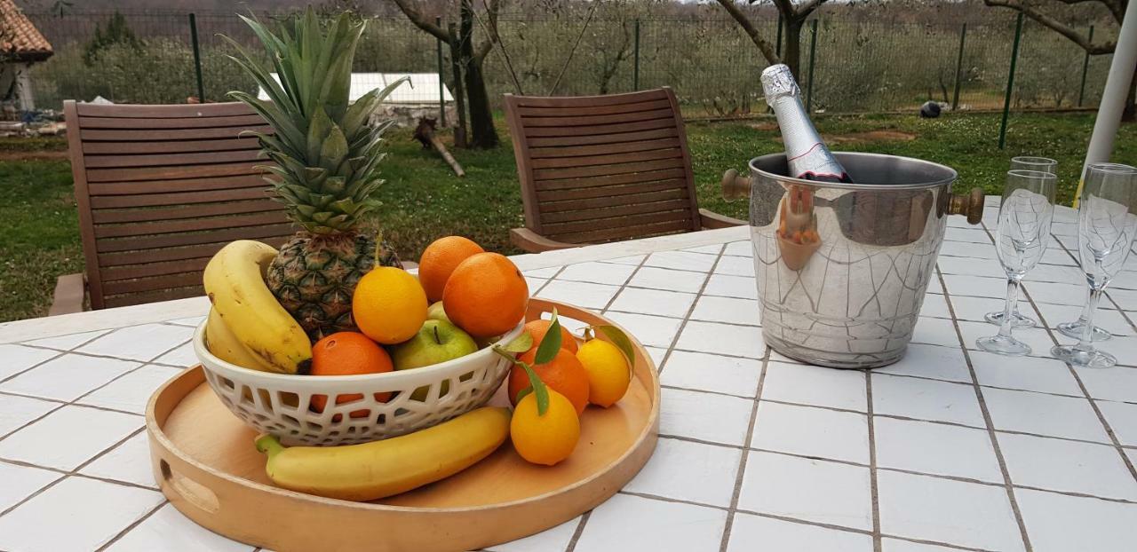 Vila Casa Istria Buje Exteriér fotografie